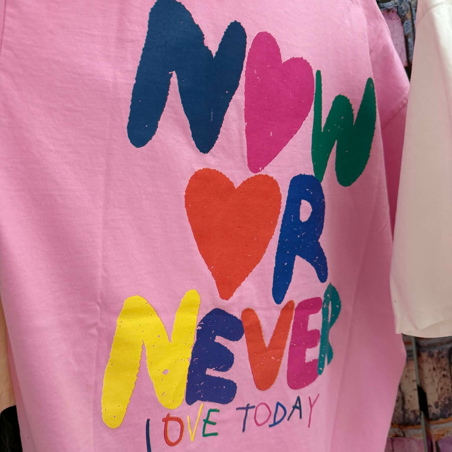 T-shirt “Now or Never” ✨