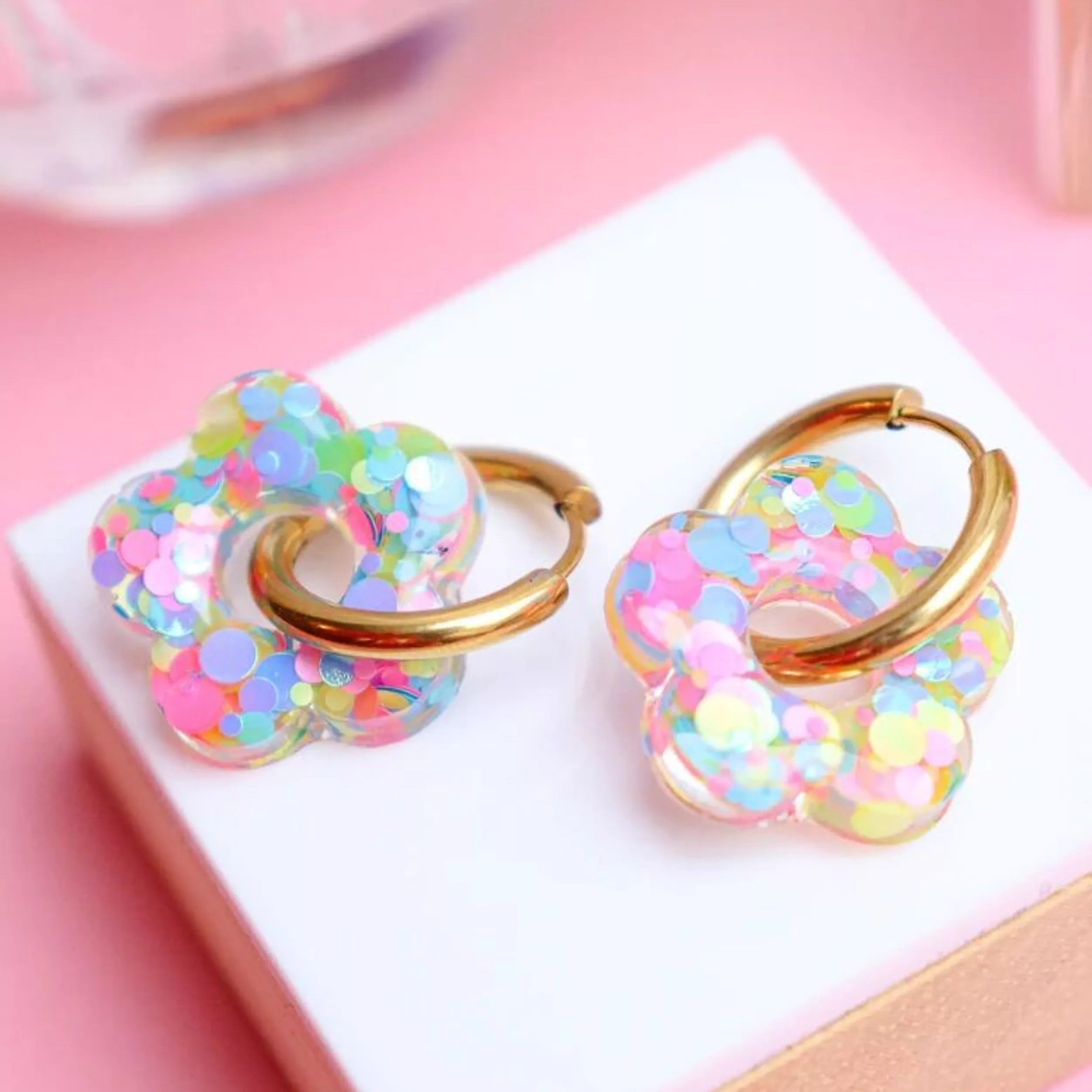 Boucles d’oreilles créoles fleurs Isabelle