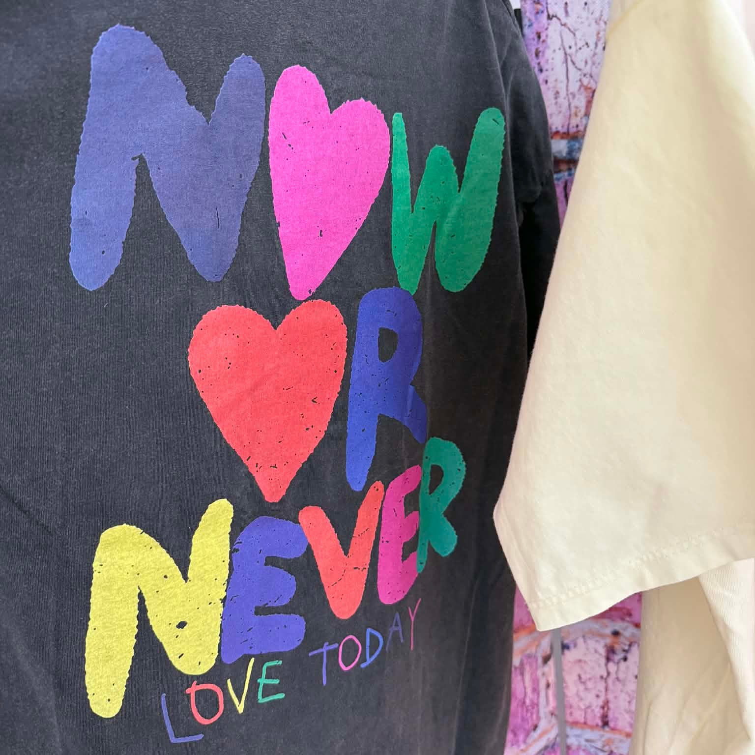 T-shirt “Now or Never” ✨