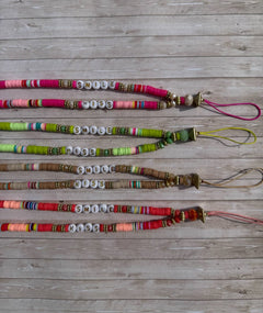 Bijou de téléphone coloré